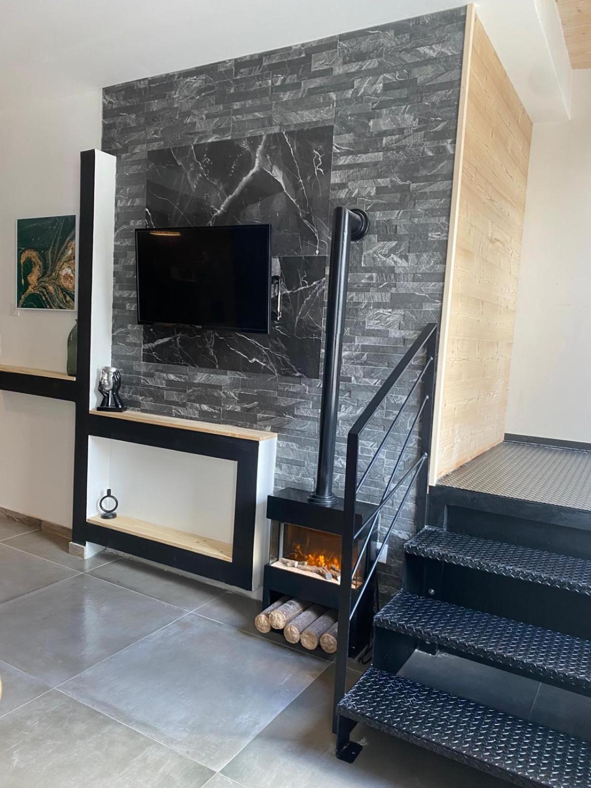 Appartamento Style Of Industry Morbier